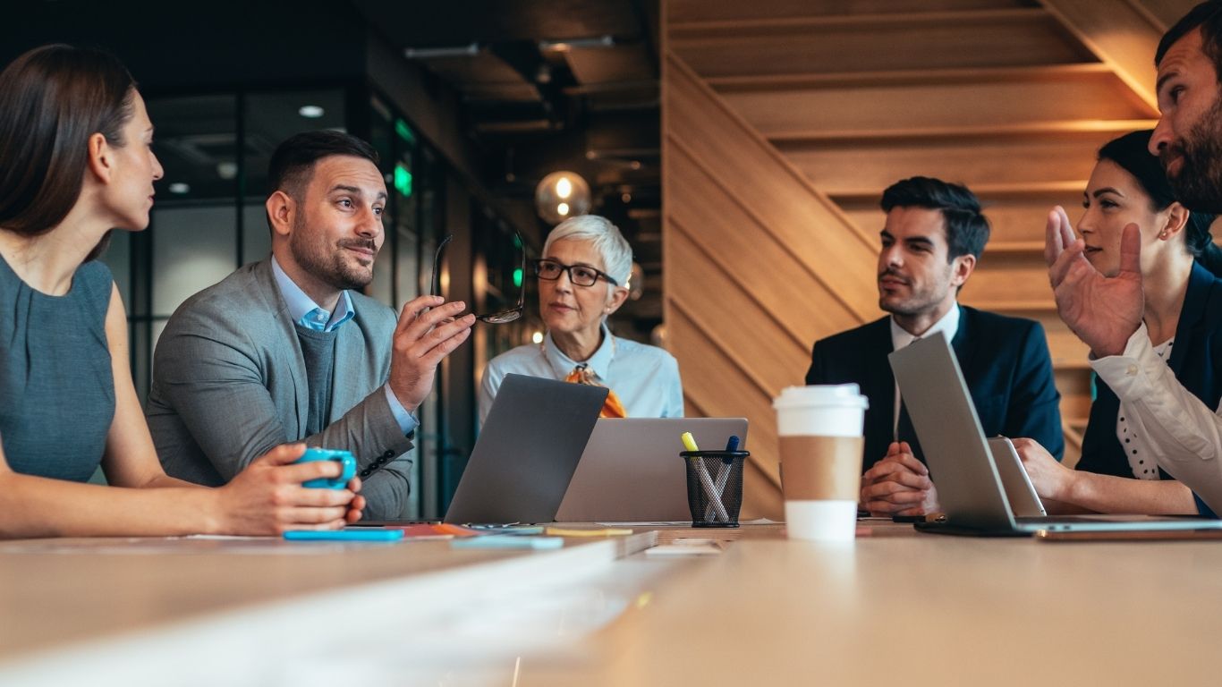 What Your Board Retreat Agenda Should Include for Year-End