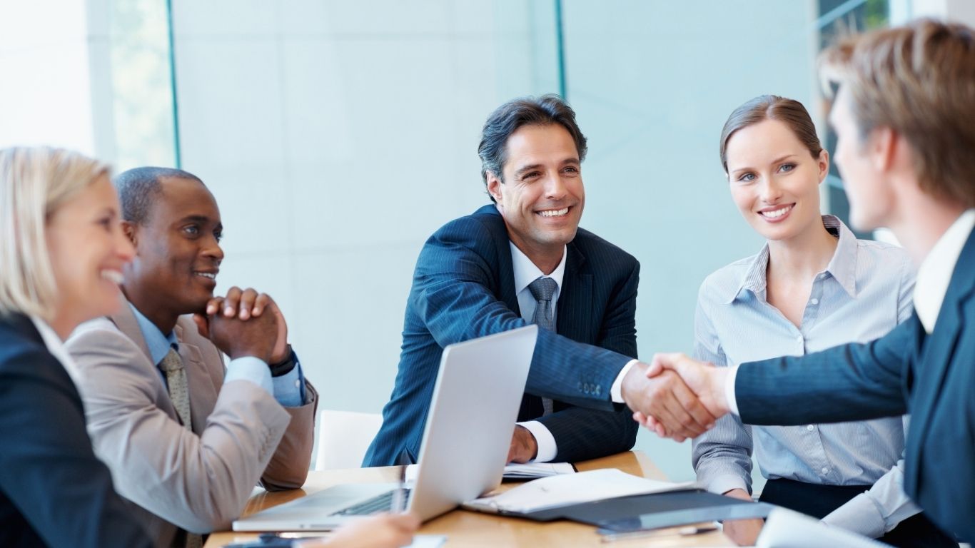 When to Begin an Executive Director Search: Signals Nonprofit Boards Shouldn’t Ignore